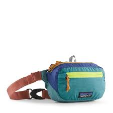 Ultralight Patagonia Black Hole Mini Hip Pack - Image 8