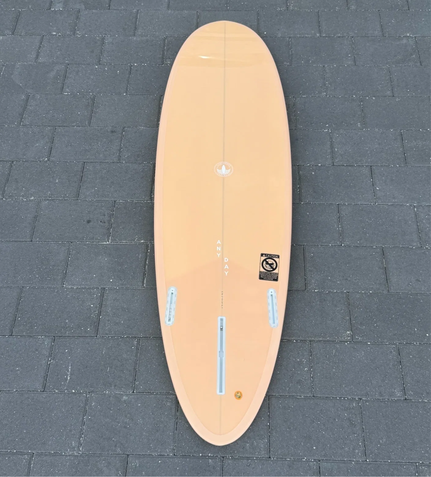 ANY DAY Mid Length Surfboard – Peach EPS - Image 5