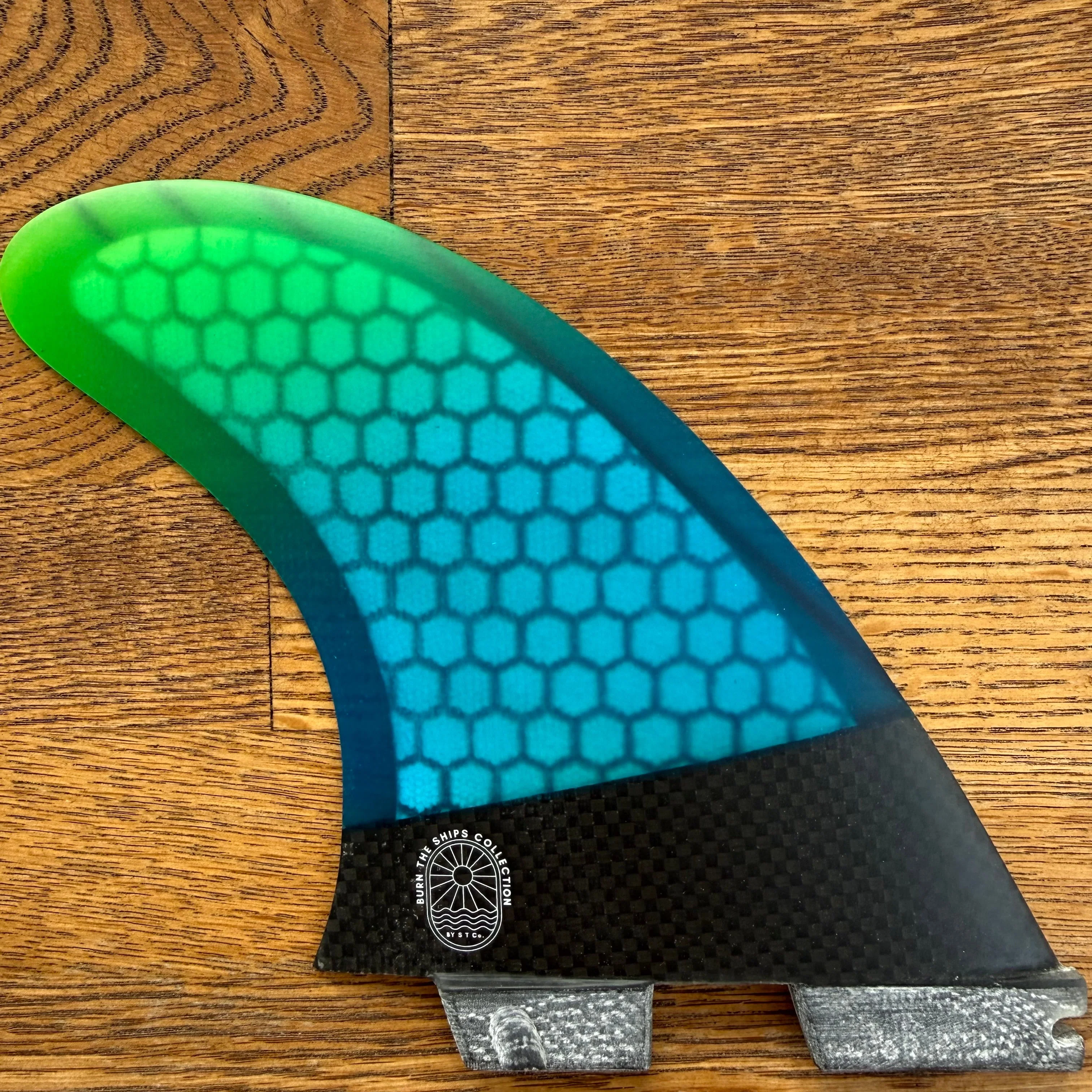BTS Collection FCS2 Rainbow Thruster Fin – Med OR Large
