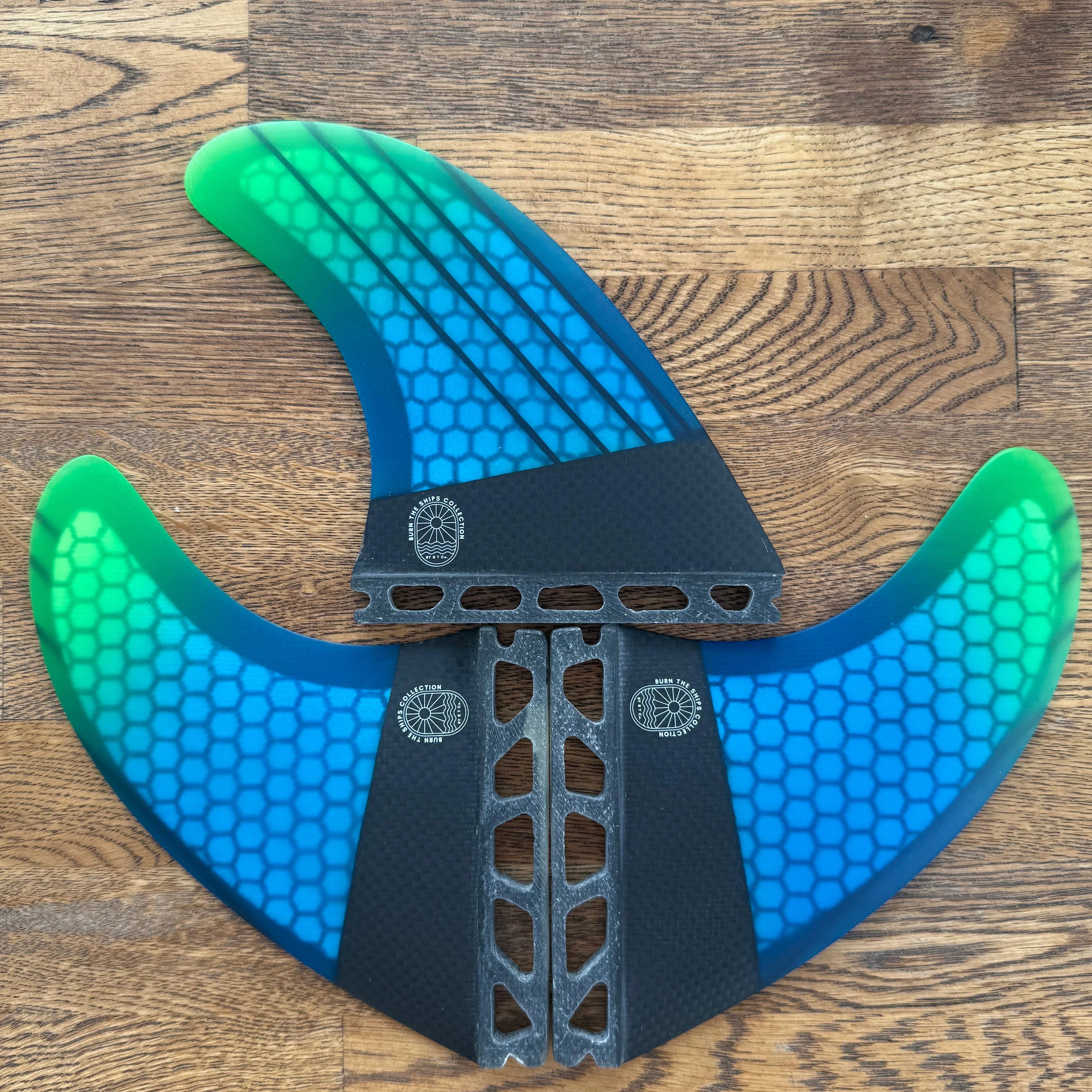 BTS Collection Future Rainbow Thruster Fin – Med OR Large - Image 2
