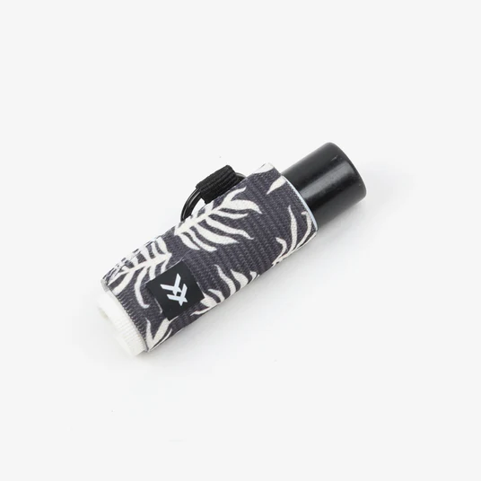 THREADS LIPBALM HOLDER - Image 4
